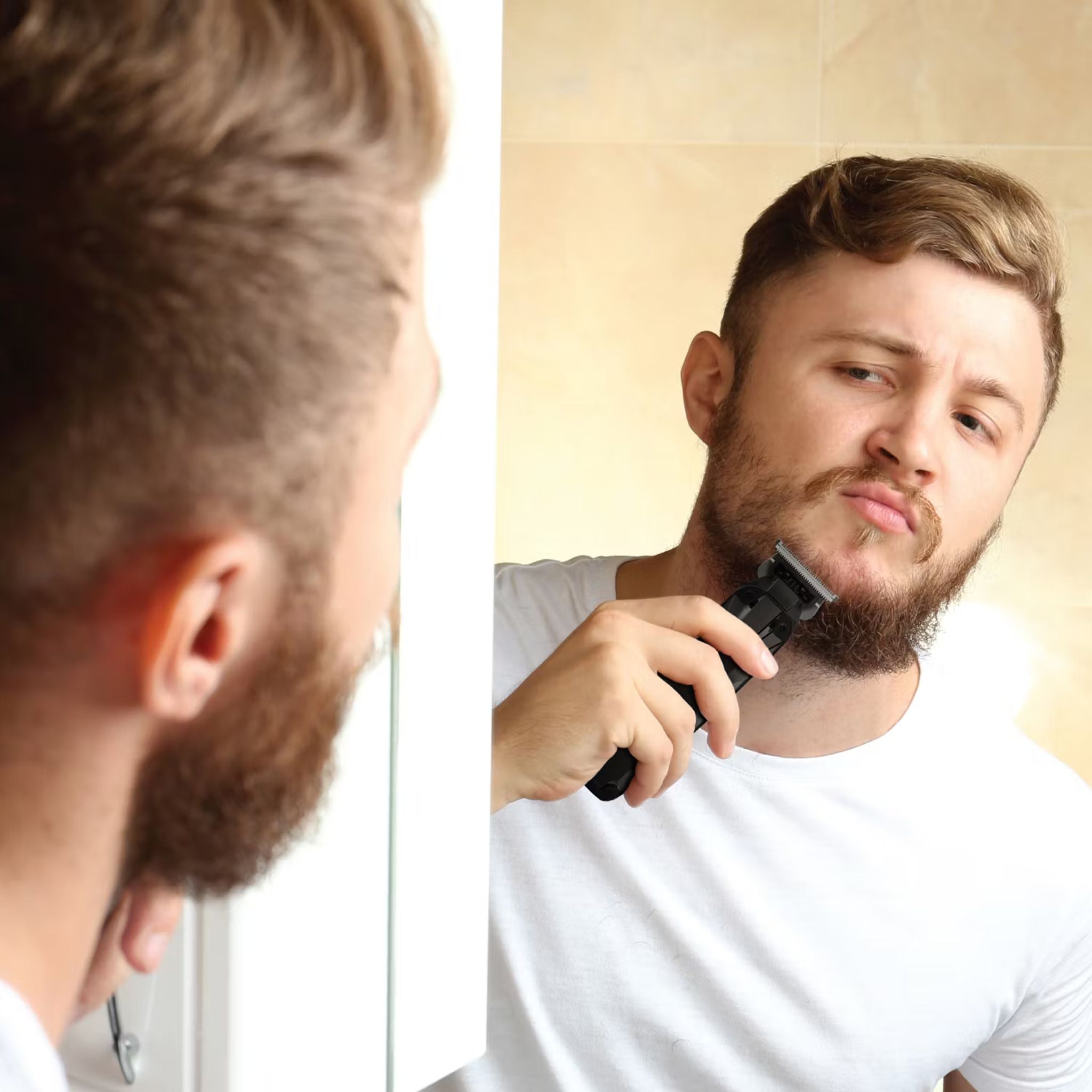 Green Lion Clip Master Professional Hair Clipper with LED Display & On/Off Switch, 3 Hours Working Time, Corded & Cordless Functionality, 7200RPM Power, Stainless Steel Blade, 1200mAh Battery Capacity, Includes 1.5, 3, 4.5mm Comb Sizes - Black
