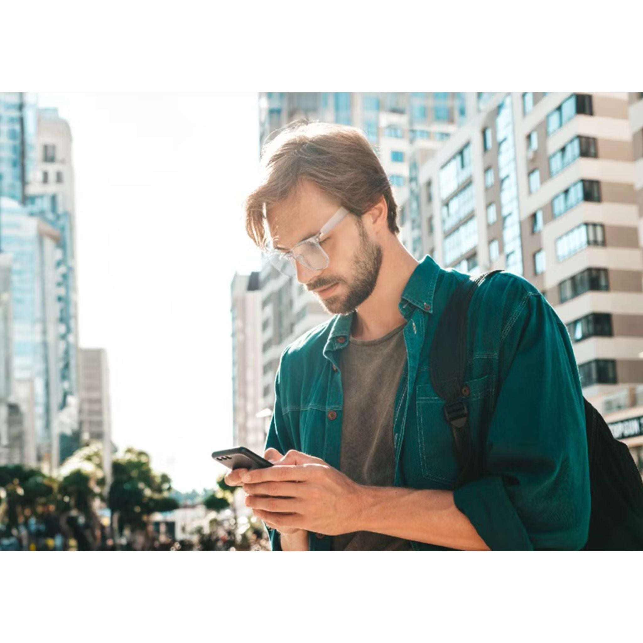 Green Lion Hamburg Smart Glasses with Touch Control, UV400 Protection, Built-in Microphone, Remote Camera & Voice Assistant, Anti-Blue Lenses, Up to 5 Hours Play Time, 1.5-Hour Magnetic Charging Time, 10m Transmission Distance - White